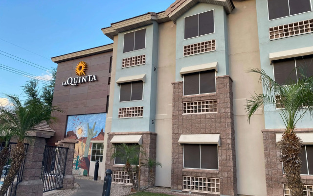 La Quinta Inn & Suites by Wyndham Tempe University / Phoenix