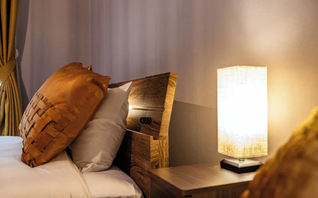 SHIMIZUYA Osaka Nishikujo ekimae