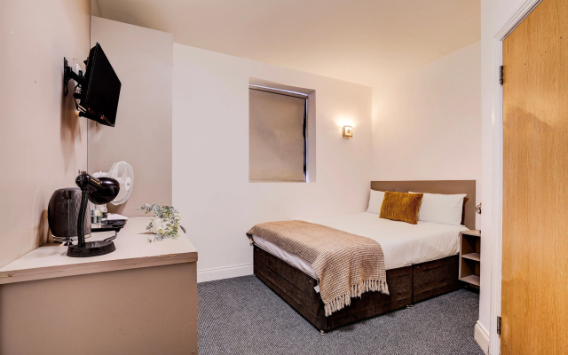 Belvilla Ilford Station Hotel, 4 min from Elizabeth line