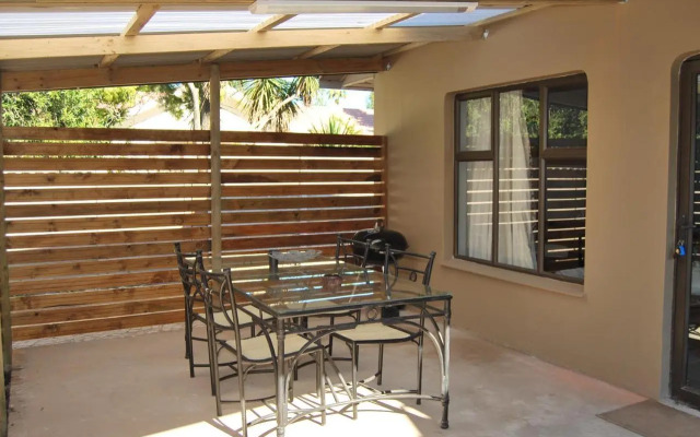 14 Cluster House & Studio