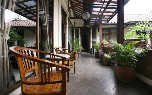 Airy Lebak Bulus Raya 49Z Jakarta