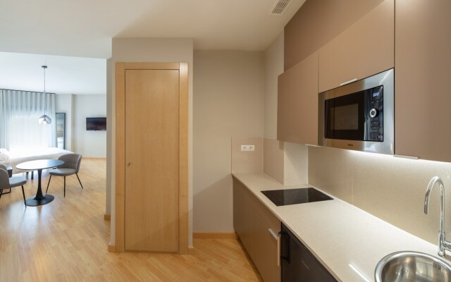 Palau Suites & Apartments
