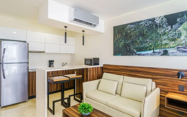 New Chic Studio Space with Jungle Roof Pool & Lounge