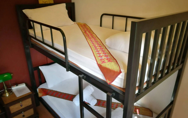 Ashi Hostel