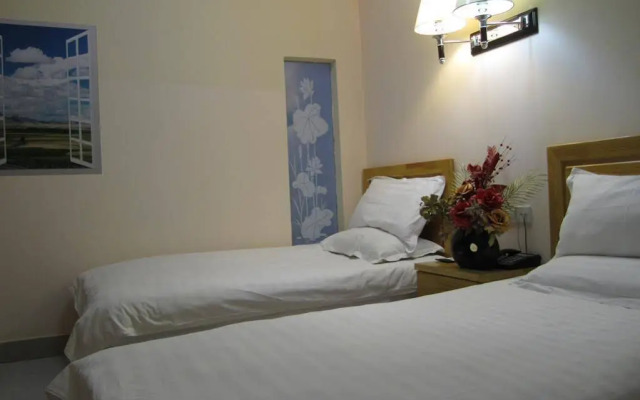 Pebble Hotel (Shanghai New International Expo Center Longyang Road Metro Station)
