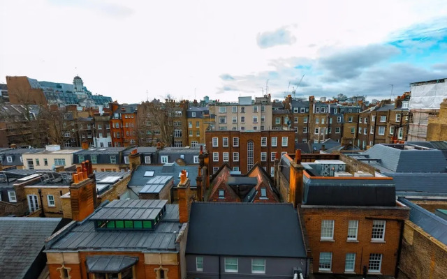 Stylish Three-bed Flat in Marylebone