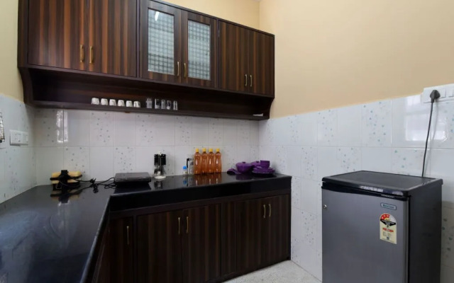 OYO 14122 Home Modern 2BHK Hills View Himuda Colony Kasumptti