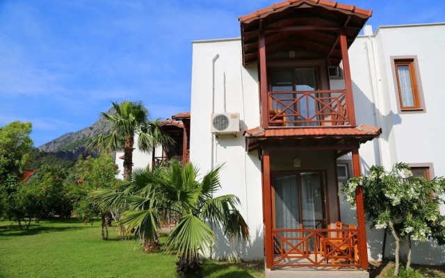 Arkadas Otel