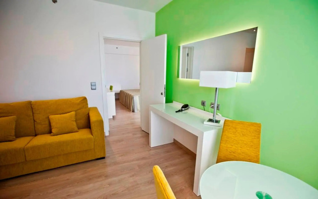 Riviera Beachotel - Recommended for Adults