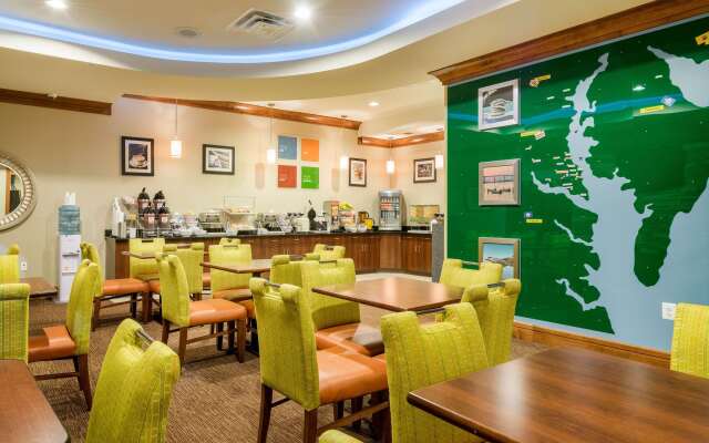 Comfort Inn & Suites