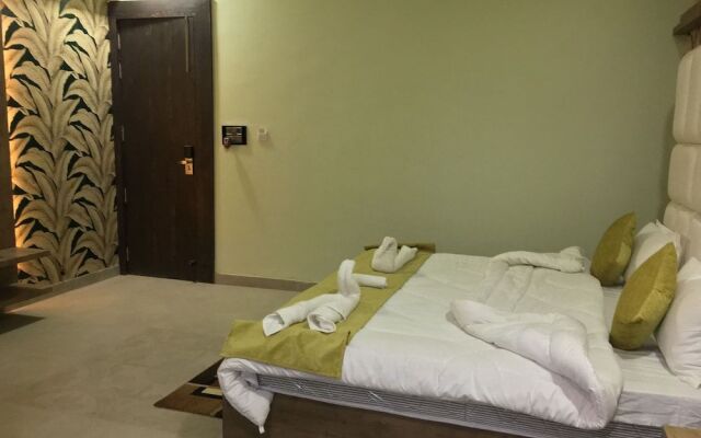 Hotel Ratan Royal Inn.