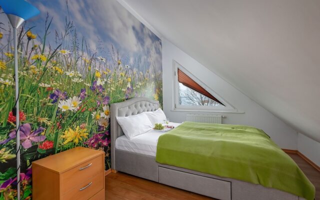 Apartment With Balcony by Renters