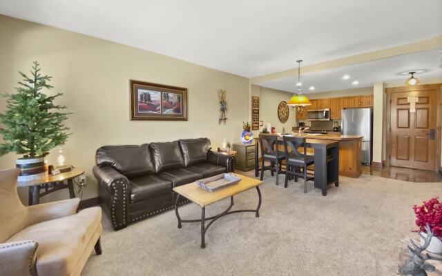 Mountain Thunder Lodge 1213 1 Bedroom Condo by RedAwning