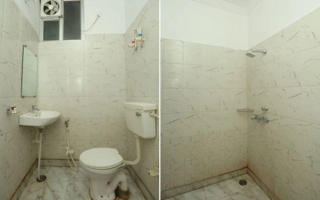 Vrindawan Galaxy by OYO Rooms