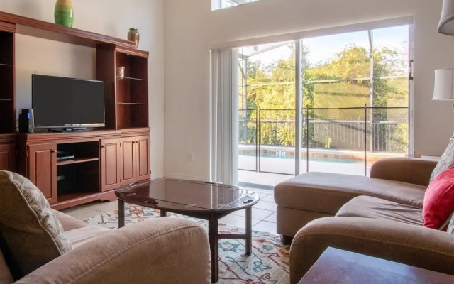 4 Bed and 3 Bath in Perfect Location With Pool by Florida Dream Home