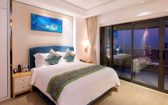 Poly Phoenix Hotel