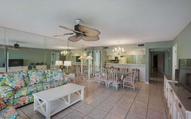 Edgewater Golf Villa 2106