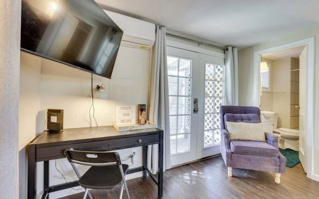 5 Mi to Dtwn: Pet-friendly Phoenix Studio w/ Yard