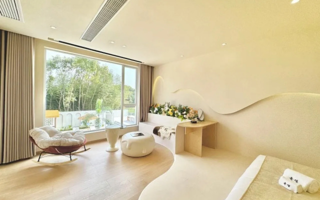 QIMeow Garden Hotel
