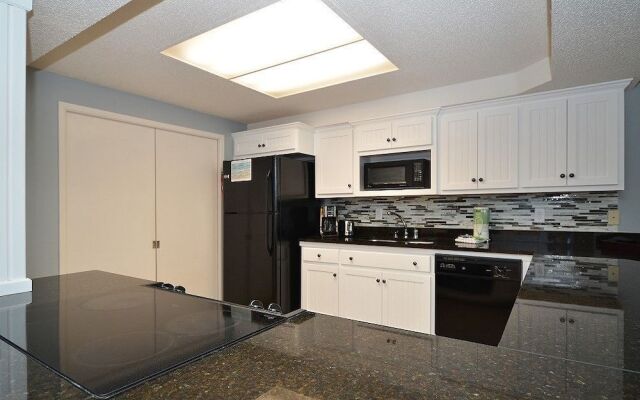 Shoreline 3073 Condo by RedAwning