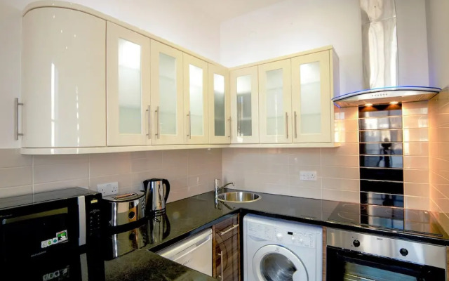 Oxbridge Apartments