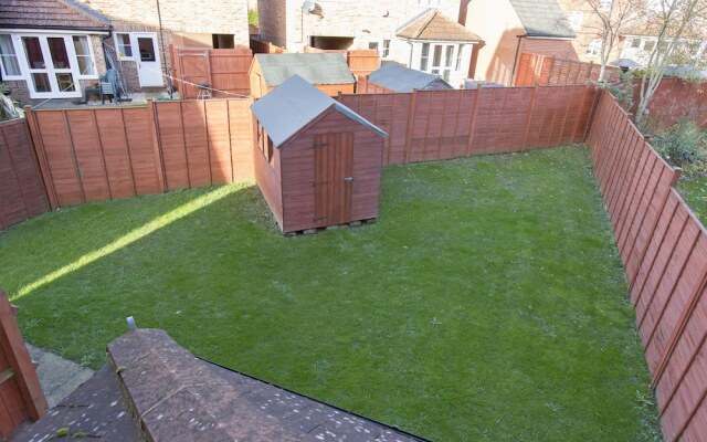 5 Rosebay Gardens