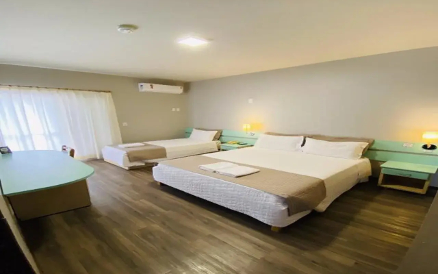 Real Nob Hotel
