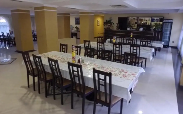 Two Hearts Hotel