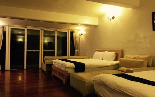 Waiao Beach House