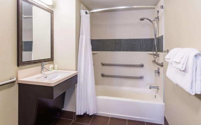 Sonesta ES Suites Austin The Domain Area