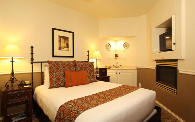 Cypress Inn