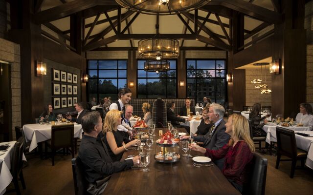 The Woodlands Resort, Curio Collection by Hilton