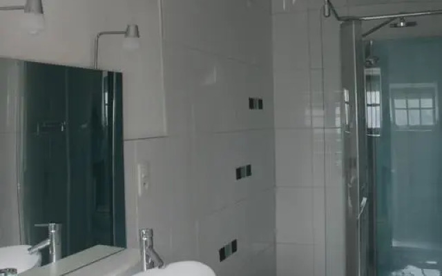 La Maison aux Volets Verts