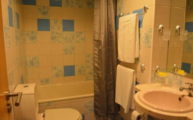 Wonderful Apartment Albufeira Marina 4B 2B