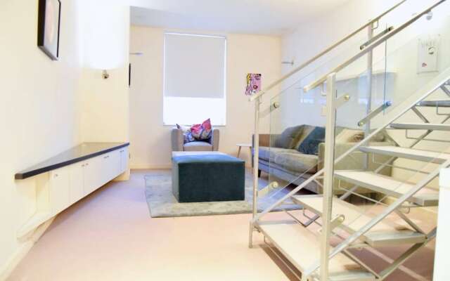 Cosy 1 Bedroom Flat in Chelsea Off Kings Road