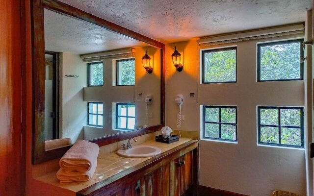 La Provence Restaurant & Boutique Hotel