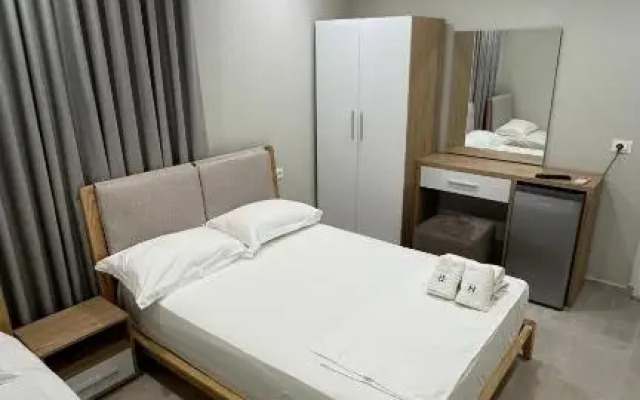 Harilla Hotel