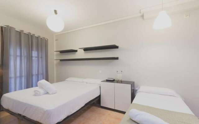 Studio in Tarragona, With Wifi