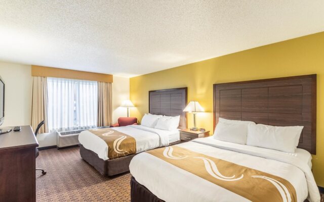 Quality Inn Milwaukee/Brookfield