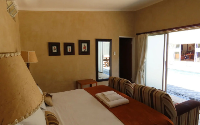 Sunset Lodge & Safaris