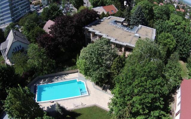 Villa Pax
