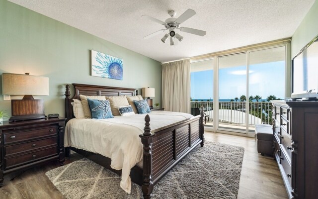 Crb0313 3 Bedroom Condo