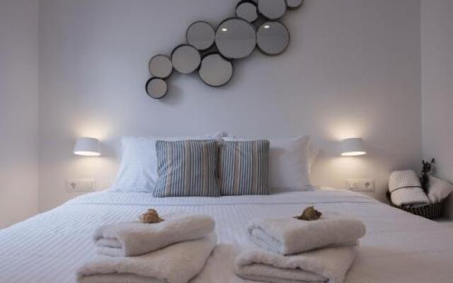 Hyades Mykonos Apartments And Studios