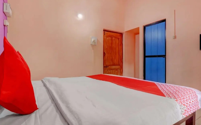 OYO 62737 Alfa Guest House