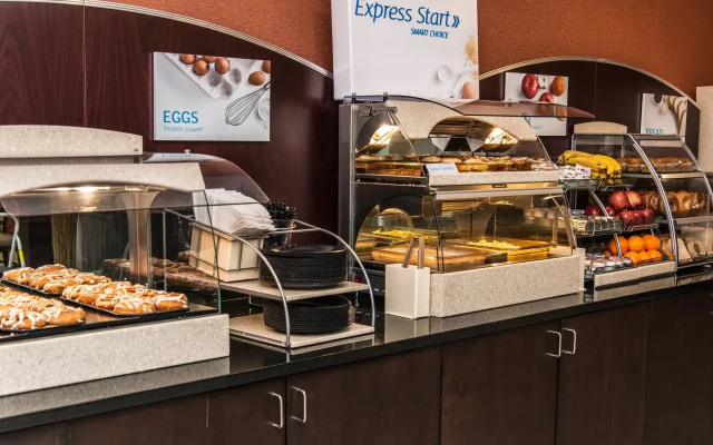Holiday Inn Express Columbus - Easton