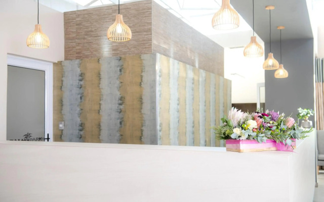Palm Park Hotel