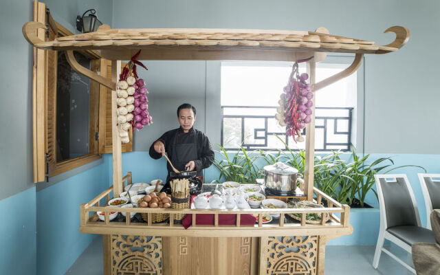 1.Asian Ruby Select Hotel