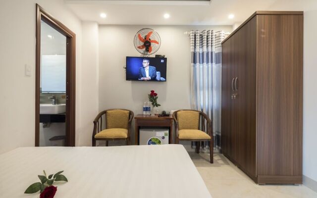 Golden House Hotel