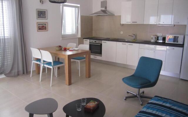 Apartments Jela