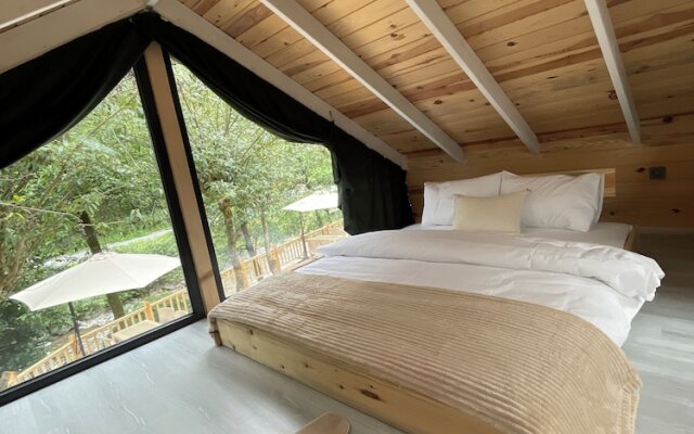 IVA River Boutique Hotel